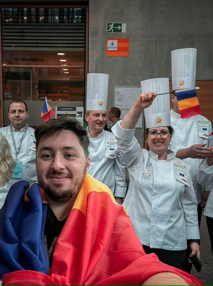 Cornelia Ghișoi și fiul ei. Foto: arhiva personală