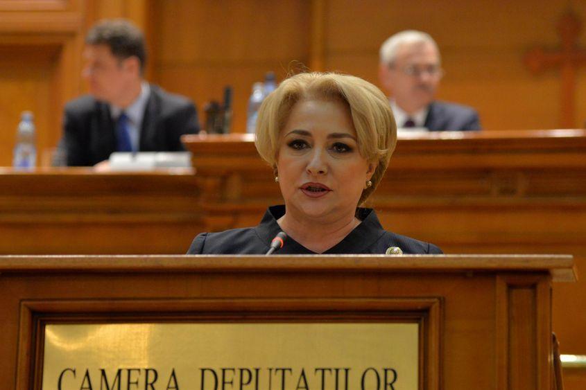 Premierul trebuia să depună bugetul la Parlament încă din toamnă. Foto: Lucian Muntean