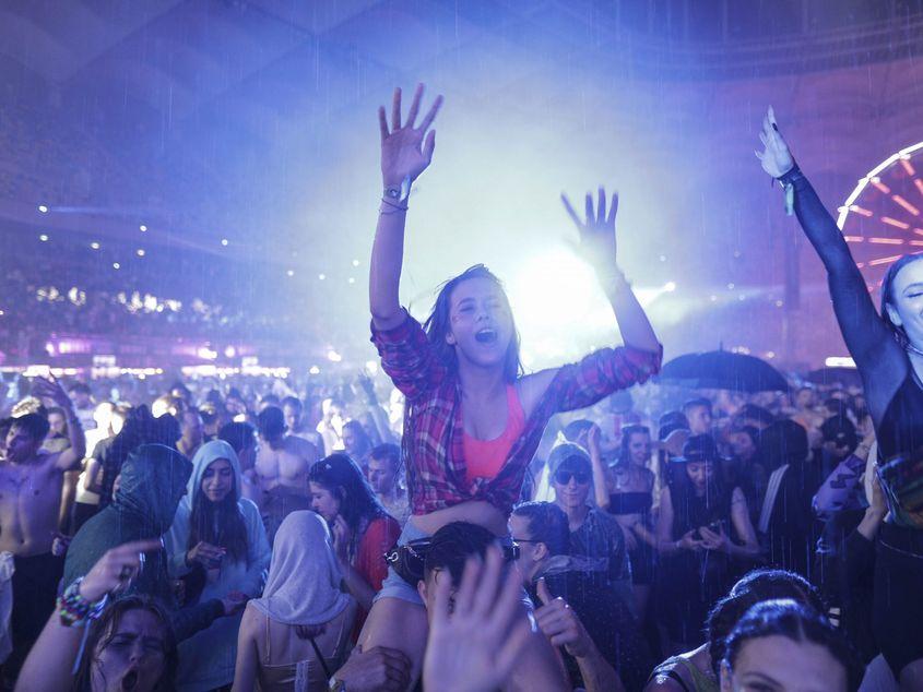La festivalul de muzică Saga 2022, organizat pe Arena Națională din București, au murit doi tineri din cauza consumului de droguri. Inquam Photos / Octav Ganea