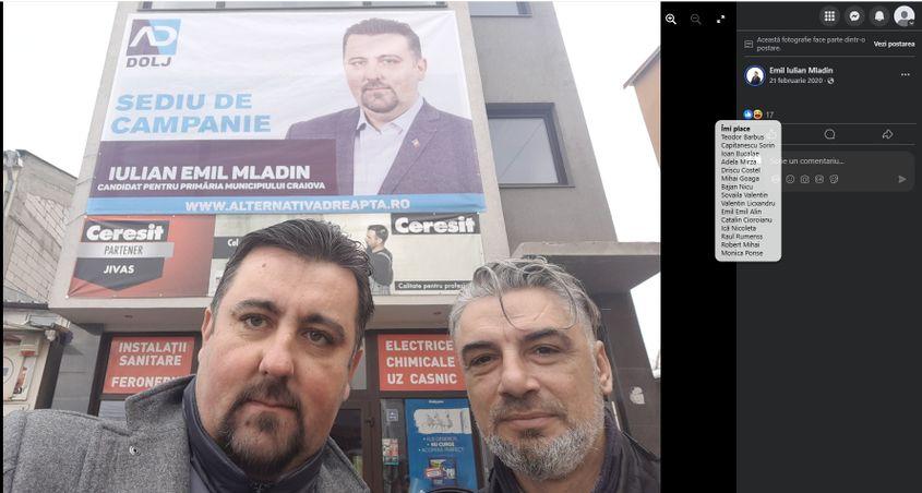 Motocu, Mladin și bannerul montat de motociclist. Captură de ecran via Facebook