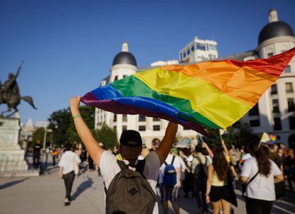 Cazată la băieți pentru că așa scrie în buletin. Experiența unei studente trans în căminele Universității București