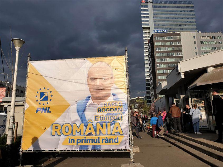 Cort electoral cu Rareș Bogdan. Foto: Lucian Muntean
