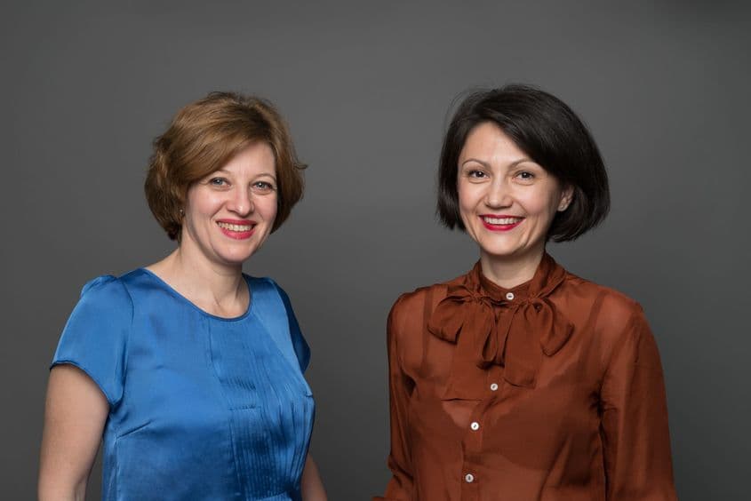 Oana Gheorghiu (în stânga) şi Carmen Uscatu. Foto: Facebook