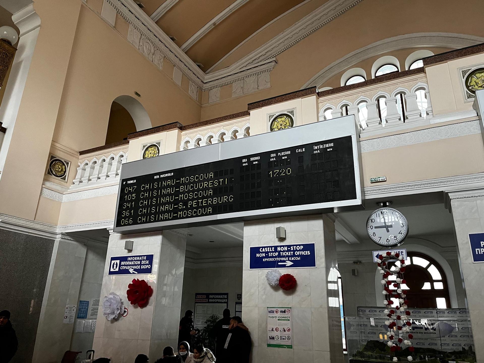 În gara din Chișinău, niciun tren nu mai pleacă spre Rusia. <meta charset="utf-8">Foto: Ioana Epure