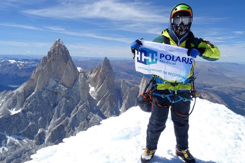 Fotografiile de pe Cerro Torre ne-au fost puse la dispoziție de Vlad Căpușan și de Zsolt Török.