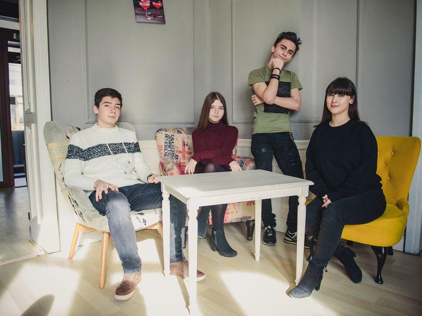 O nouă generație la Asociația Elevilor Constanța: Mihai Tănase, Miruna Panasianu, Adrian Anghel și Denisa Mocanu. Foto: Ioana Epure