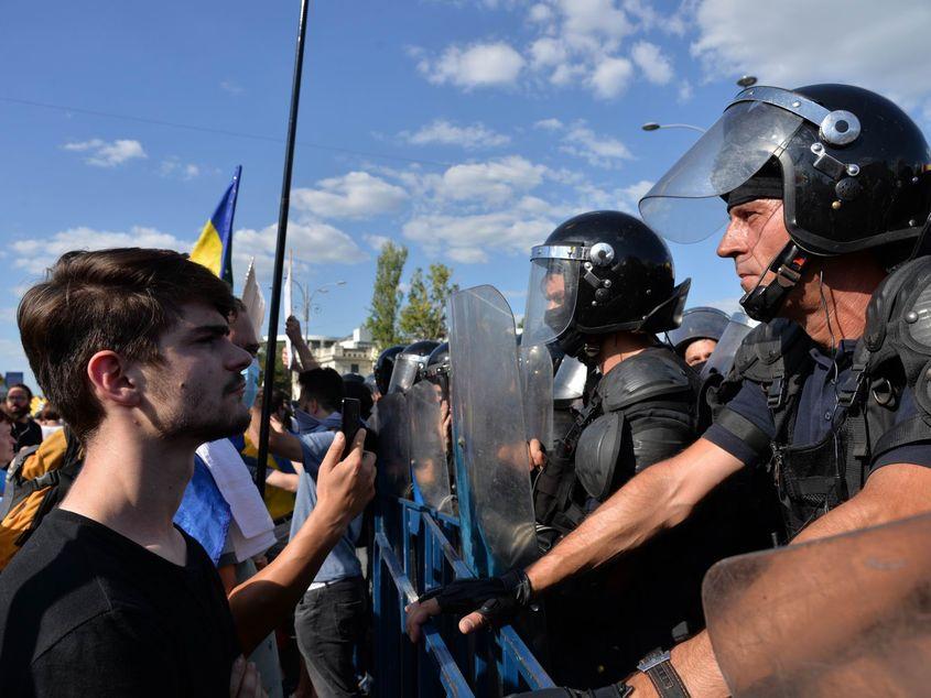 Conflictul dintre stat şi cetăţeni va continua în 2019. Foto: Lucian Muntean