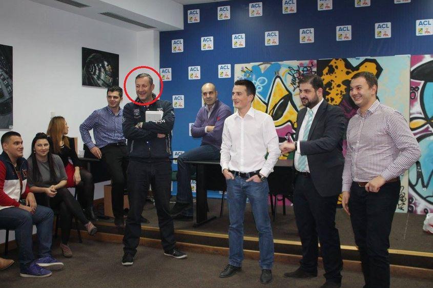 Dan Filimon participă la un eveniment organizat de TNL Sector 1 în decembrie 2014. Sursă foto: Facebook