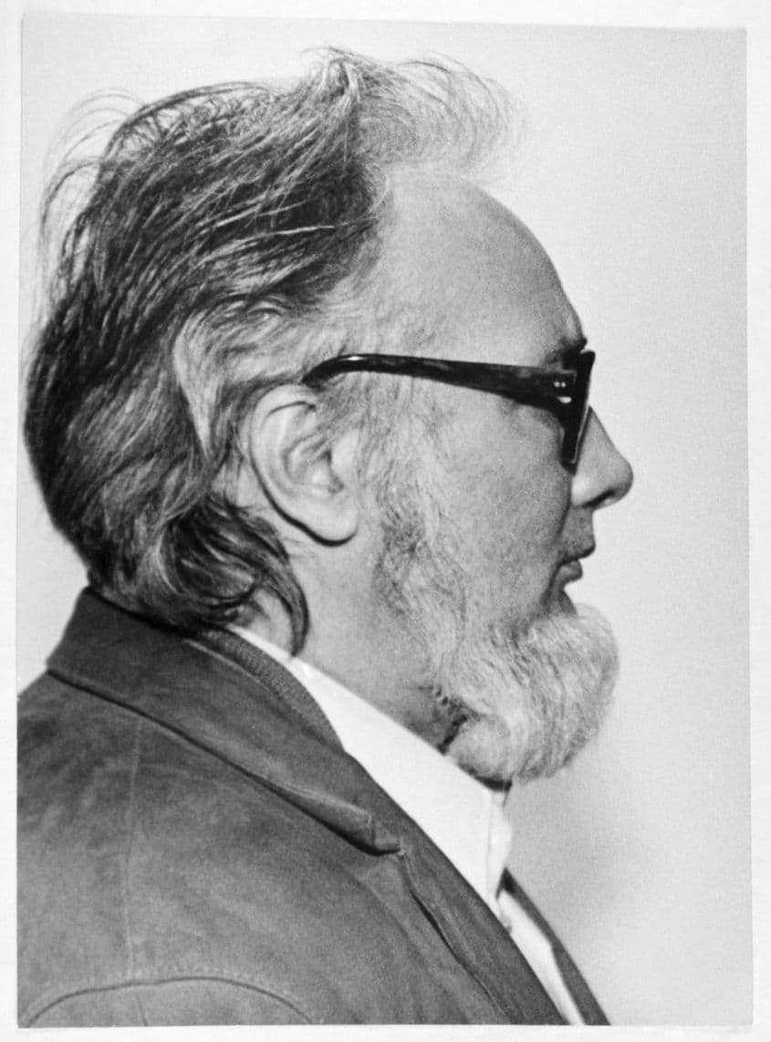 Fotografie din dosarul de Securitate al lui Paul Goma, făcută la arestarea din 1977.