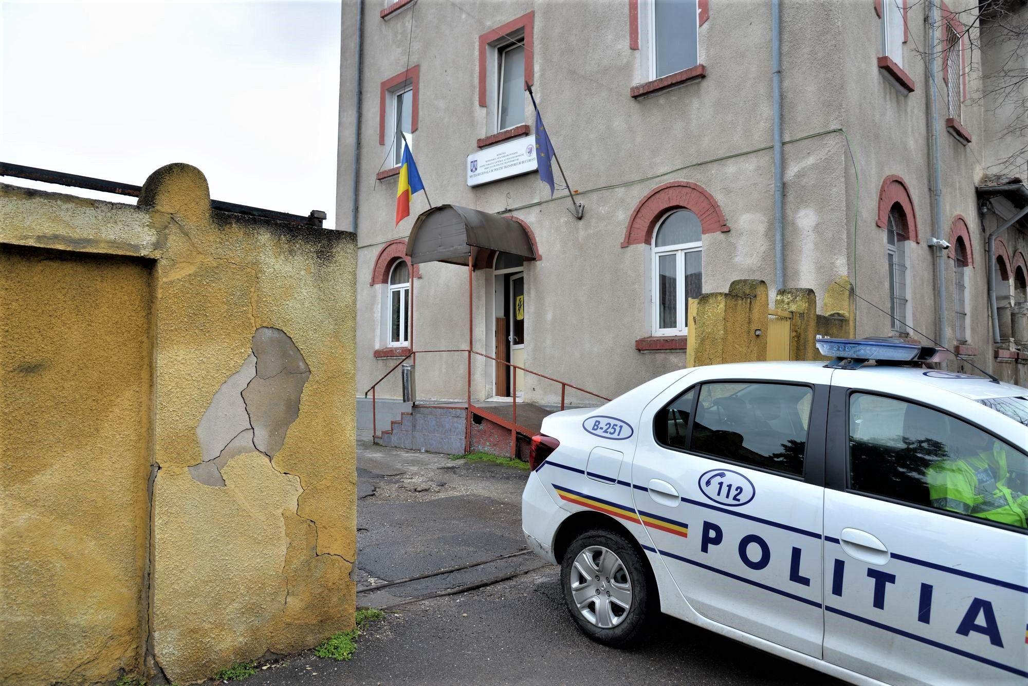 Secția Regională de Poliție Transporturi București are sediul într-o clădire foarte veche și în stare proastă, aflată pe Calea Giulești, Sector 1, București. Foto Lucian Muntean