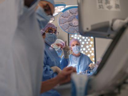 Elena Stancu & Cosmin Bumbuț, despre cauzele migrației: ,,În Spania am cunoscut o femeie care lucra la căpșuni, pentru că după ce soțul ei a murit de cancer, ea a rămas cu datoriile făcute în perioada în care cumpăra citostatice”