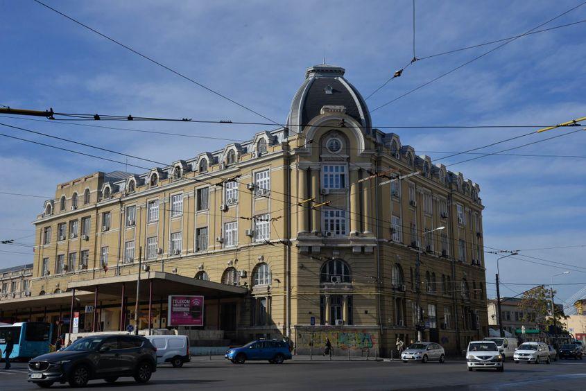 Unul dintre corpurile clădirii Gării de Nord. Foto: Lucian Muntean.