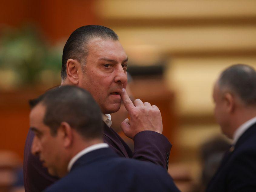 Nicolae Păun la prima ședință a Camerei Deputaților în noua componență după alegerile parlamentare, la Palatul Parlamentului din București, 20 decembrie 2024. Inquam Photos / George Călin