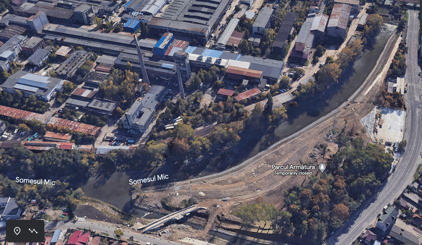 Amplasamentul Carbochim, văzut din Google Earth, mărginit de Someș în Sud.