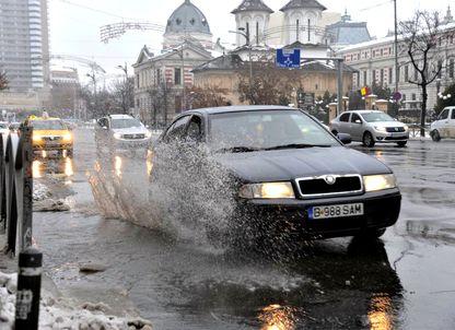 București: orașul în care fiecare parchează unde poate, dar plătește doar cine vrea