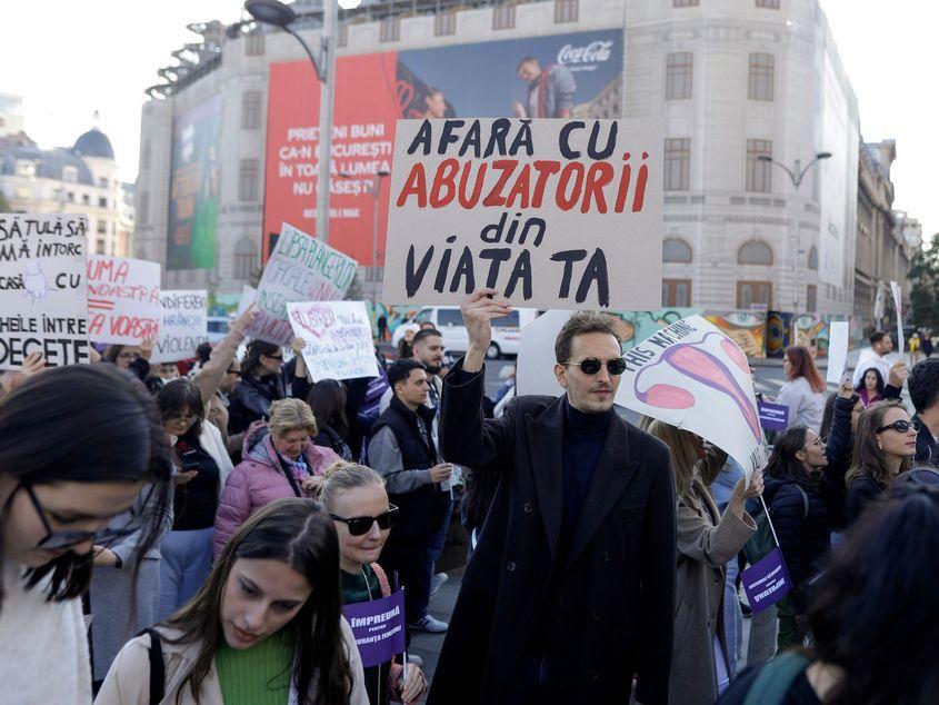 Implicarea civică este cea care transformă România în bine. Foto: marș pentru siguranța femeilor, București, octombrie 2024. Foto: Mălina Norocea / Inquam Photos