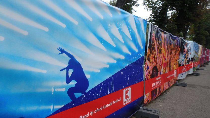 Prima dimineață după Untold: Parcul Central delimitat, care a generat nemulțumirea ONG-urilor de mediu.