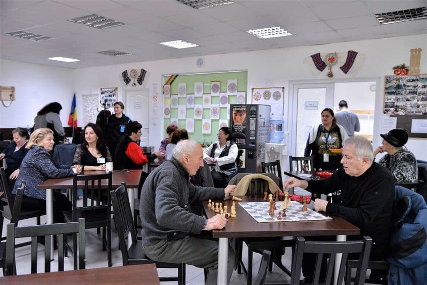 Imagine de la Clubul Seniorilor, centru de zi pentru pensionarii din sectorul 4.