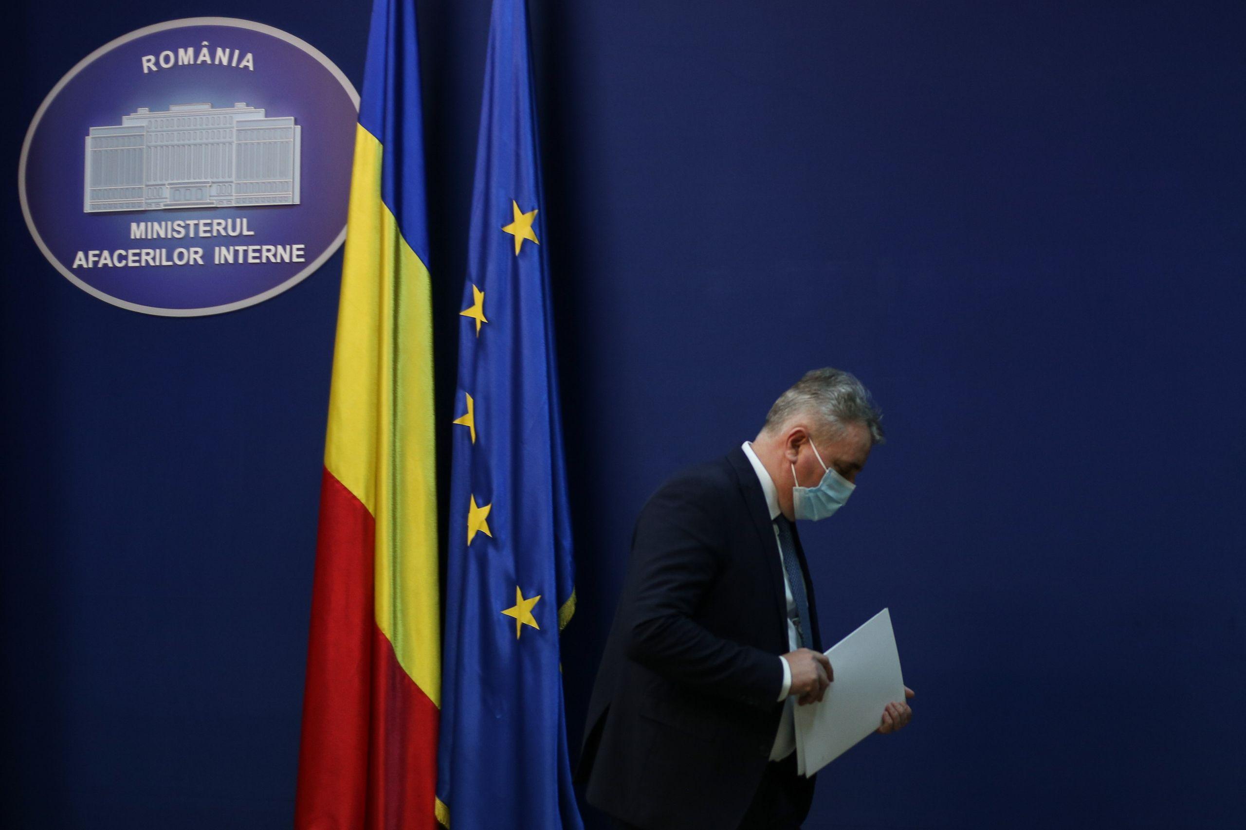 Ministrul de Interne Lucian Bode la 3 martie 2021, cu o zi înainte să predea Academia de Poliție în mâinile anti-reformiștilor prin împuternicirea lui David Ungureanu. FOTO: Octav Ganea / INQUAM PHOTOS