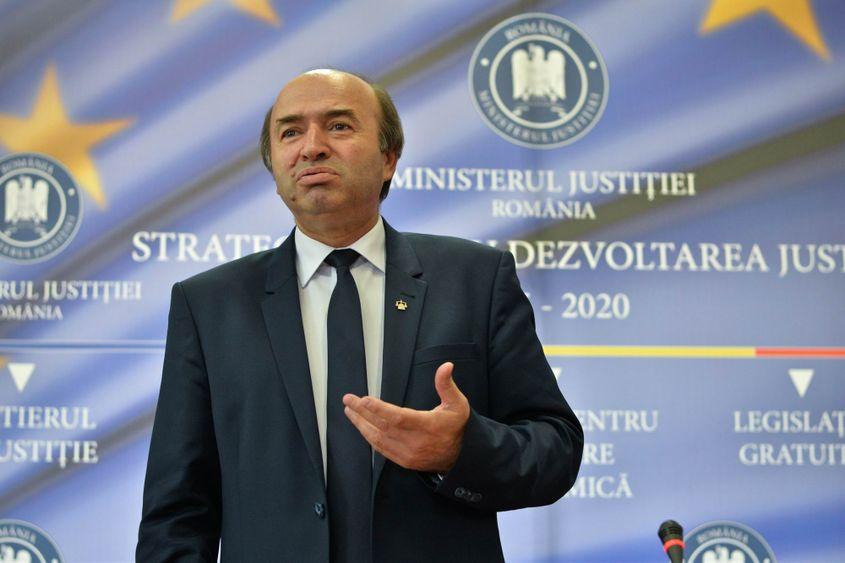 Ministrul Tudorel Toader a devenit unul dintre cele mai antipatizate personaje publice. Foto: Lucian Muntean