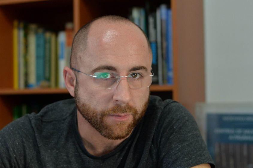 Biologul Sebastian Bugariu. Foto: Lucian Muntean