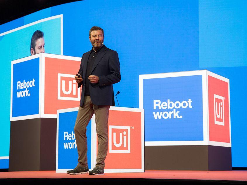 Compania lui Dines a revoluționat domeniul automatizării proceselor, cu impact uriaș în companii și administrația publică
