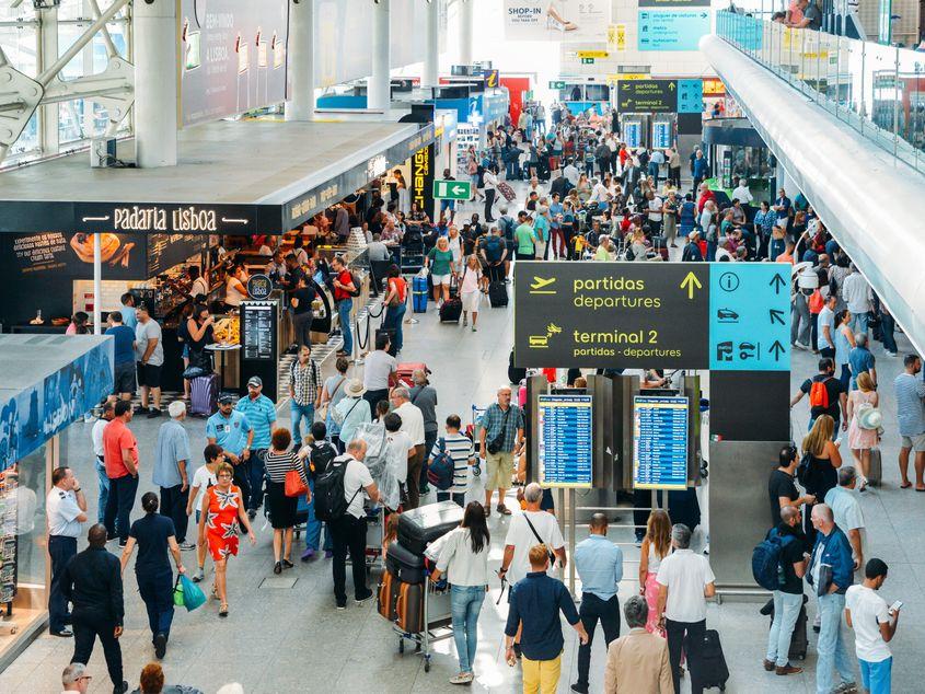 ID 127326890 | Airport ©
Brasilnut | Dreamstime.com