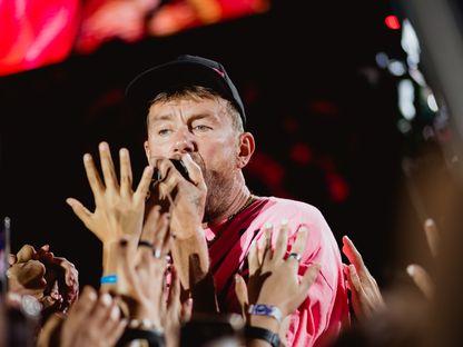 Electric Castle în 40 de personaje