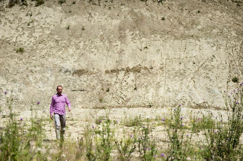 La Cluj, Centrul de Management Integrat al Deșeurilor a fost construit pe un deal cu sol instabil. Constructorii știau, dar tot au decupat un versant. Foto: Raul Ştef