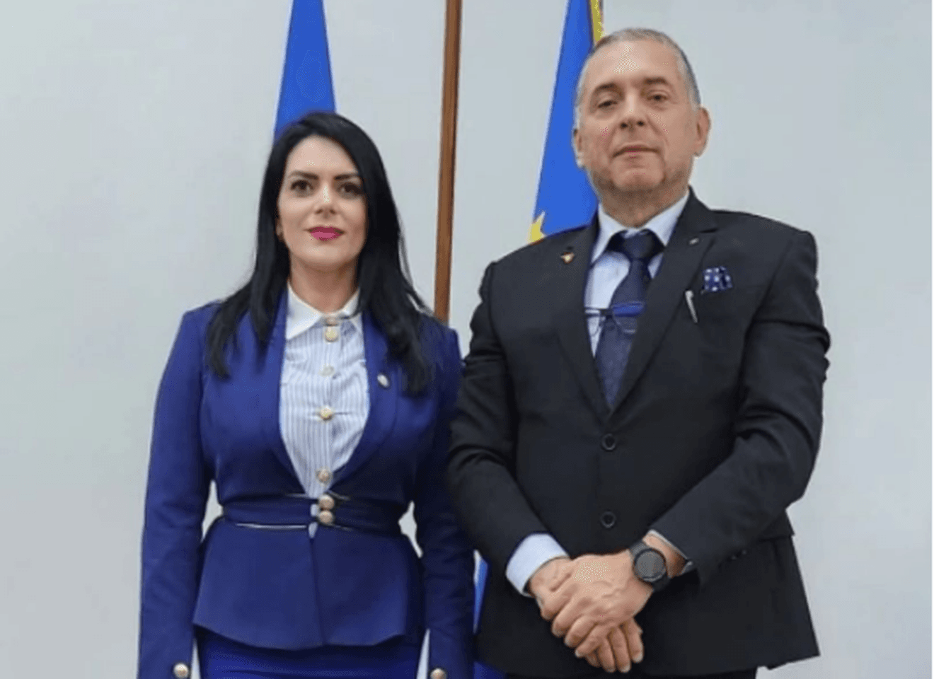 Ioana Păiuș și Sorin Dobîrcianu, fost ofițer SRI codamnat pentru trafic de influență. Sursă foto: Facebook/LinkedIn