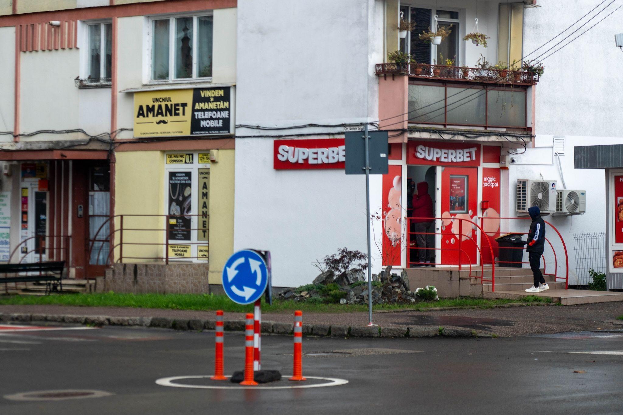 Centrul orașului Gherla astăzi nu mai are nimic de-a face cu prosperul târg armenesc. Foto: Raul Ștef