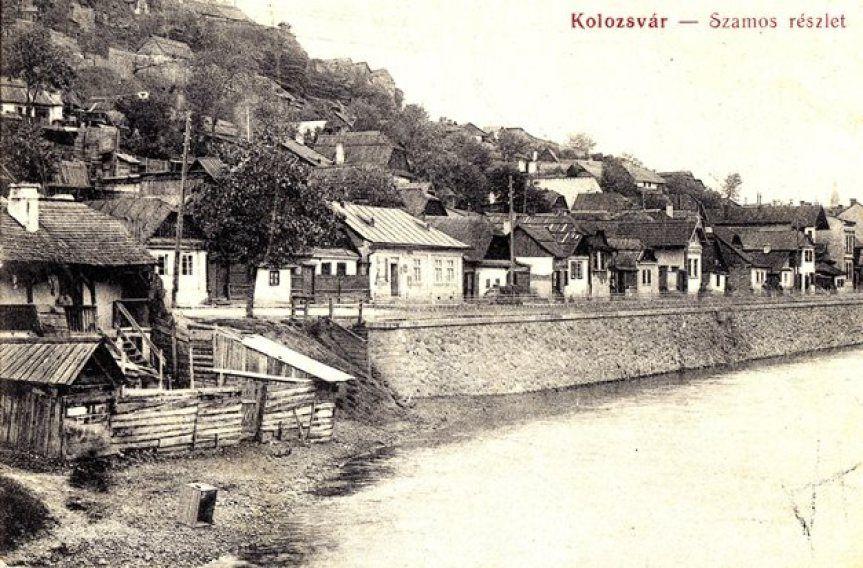 Casele mici de dincoace de râul Someș, caracteristice zonei: parter cu curte. Foto: Istorica