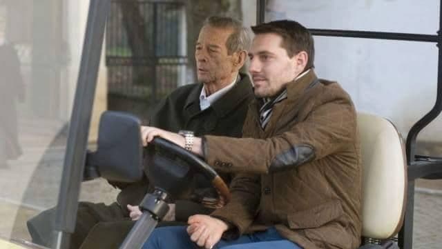 Bunicul și nepotul, într-o fotografie postată pe Facebook de Principele Nicolae.