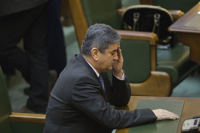 La începutul lunii februarie, Senatul a aprobat începerea urmăririi penale împotriva lui Gabriel Oprea. Foto: Andreea Alexandru/ MediafaxFoto