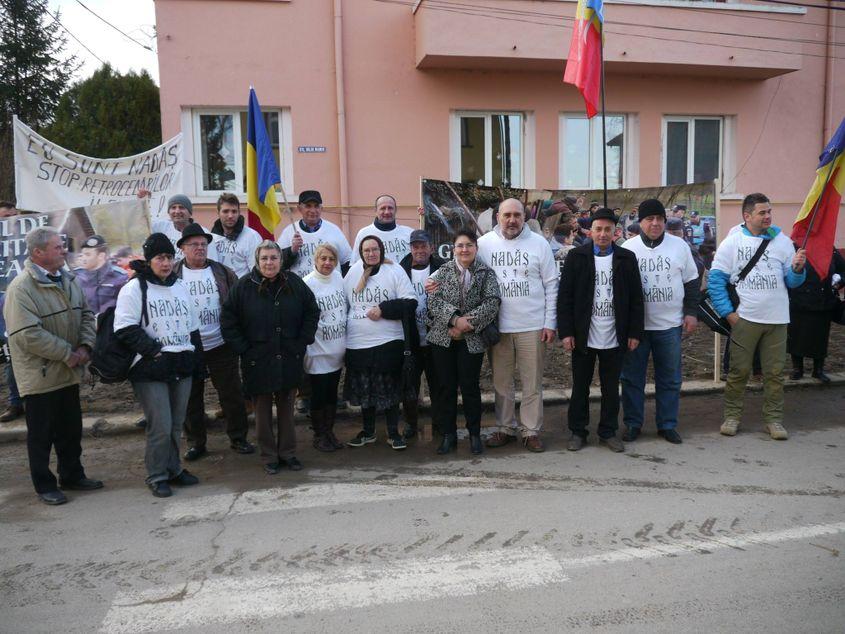 Membri ai Grupului de Solidaritate Românească la Ineu, în 11 februarie. Foto: Pagina de Facebook a lui Adrian Grigoriu