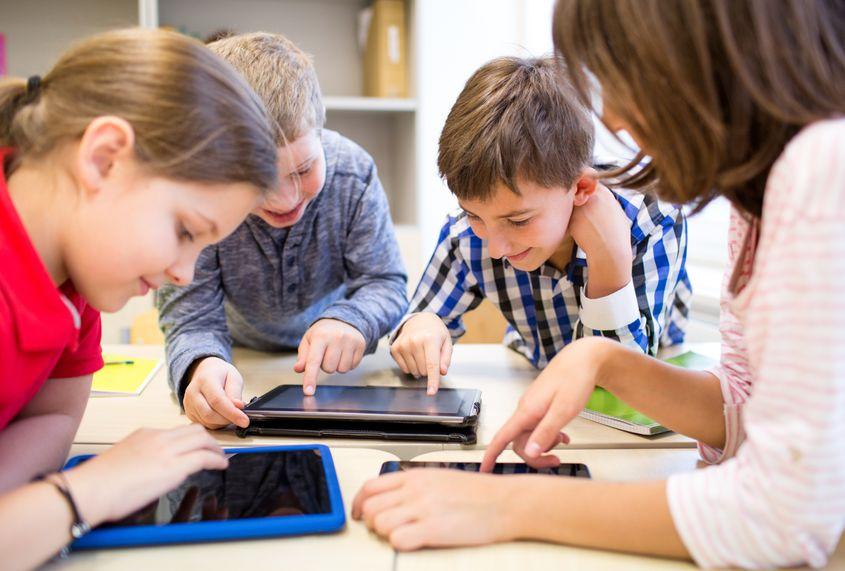 ID 47488177 | Children Technology School ©
Syda Productions | Dreamstime.com
