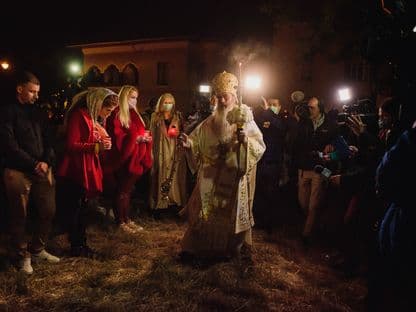 Statul finanțează indirect răspândirea de dezinformare în rândul credincioșilor, ai căror lideri spirituali fac jocuri politice. Bugetul pentru Culte a crescut cu 60% în ultimii ani