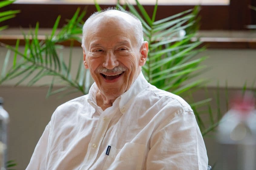 Să asculți <a target="_blank" href="https://audiotribe.ro/product/ferma-animalelor/" target="_blank" rel="noreferrer noopener">Ferma Animalelor</a> în lectura lui Victor Rebengiuc e o experiență în sine. Foto: Inquam Photos / Ovidiu Matiu