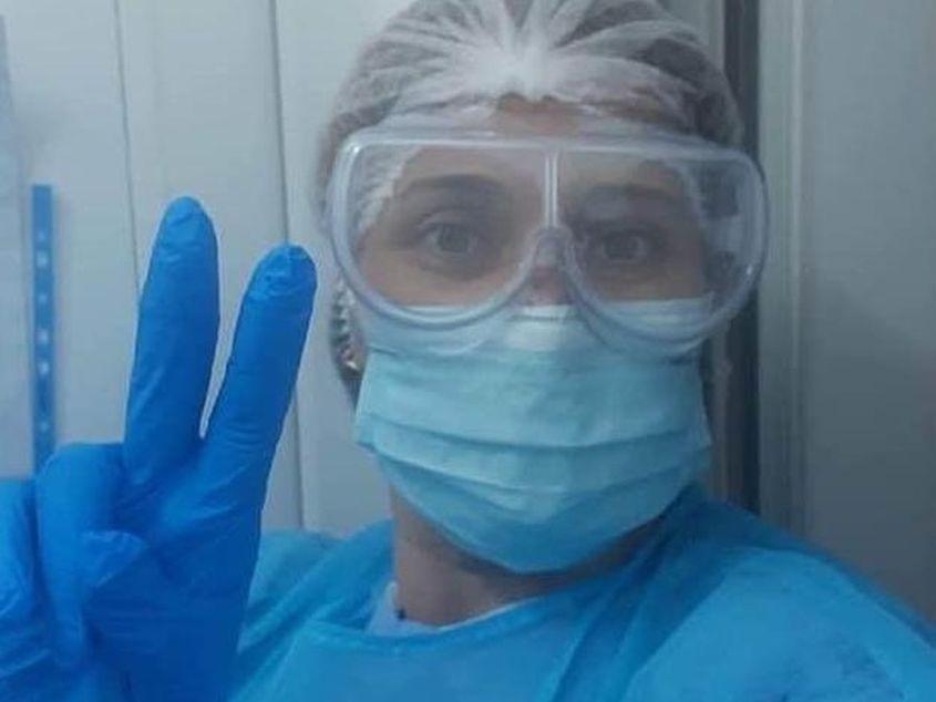 14 aprilie 2020, Lenuța Buta în timpul serviciului. Nouă zile mai târziu a fost confirmată ca fiind infectată cu SARS-CoV-2