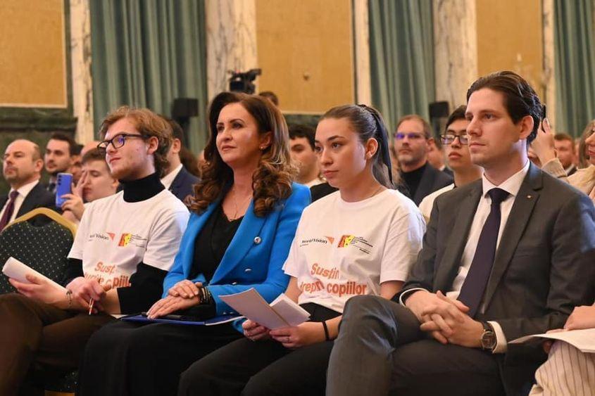 Statutul asistentului maternal a fost modificat pentru prima dată în 21 de ani, pentru a proteja copiii luați în plasament de neglijență și abuz.
Foto: mfamilie.gov.ro