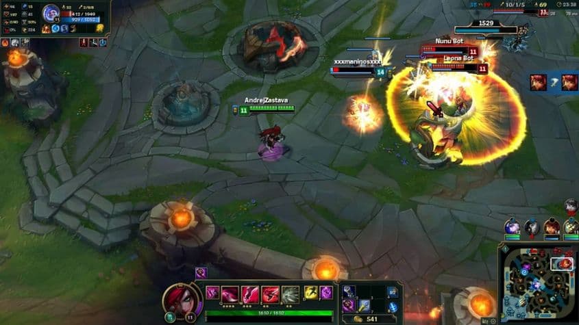 League of Legends, un joc online de tip „battle arena”.