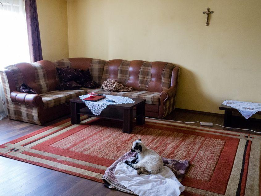 Tiţa a fost salvată din incendiul care a lovit familia Naiță. Foto: Raul Ștef