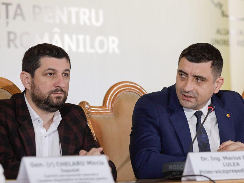 Marius Dorin Lulea (stânga) și George Simion (dreapta), la o dezbatere despre protejarea patrimoniului național. Sursă: George Călin/Inquam Photos