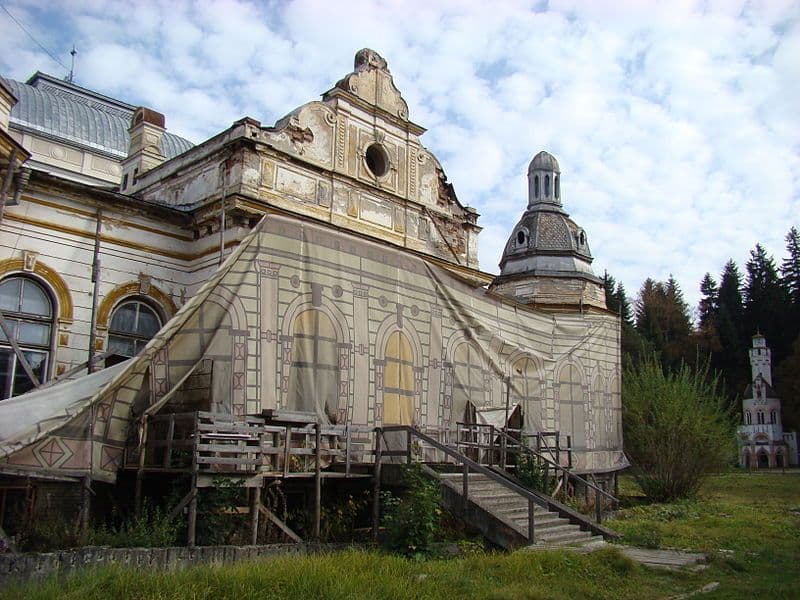 Cazinoul din Vatra Dornei, primul din România. Foto: Țetcu Mircea Rareș (imaginea a fost realizată în 2014)