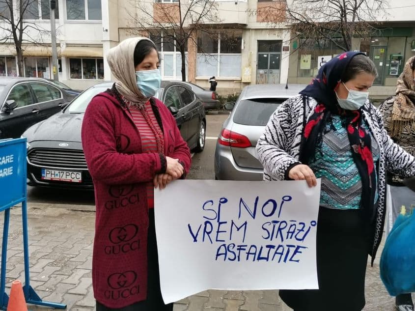 Protest în Mizil pentru drumuri asfaltate. FOTO E-Romnja