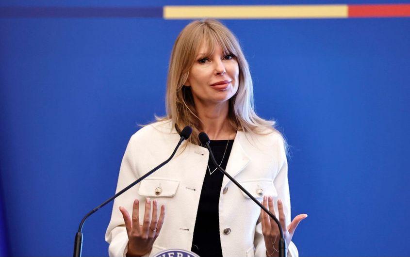 Victoria Stoiciu, senatoare, și-a dat demisia din PSD ca urmare a deciziei partidului de a depune moțiune de cenzură împreună cu AUR. Foto: arhivă personală