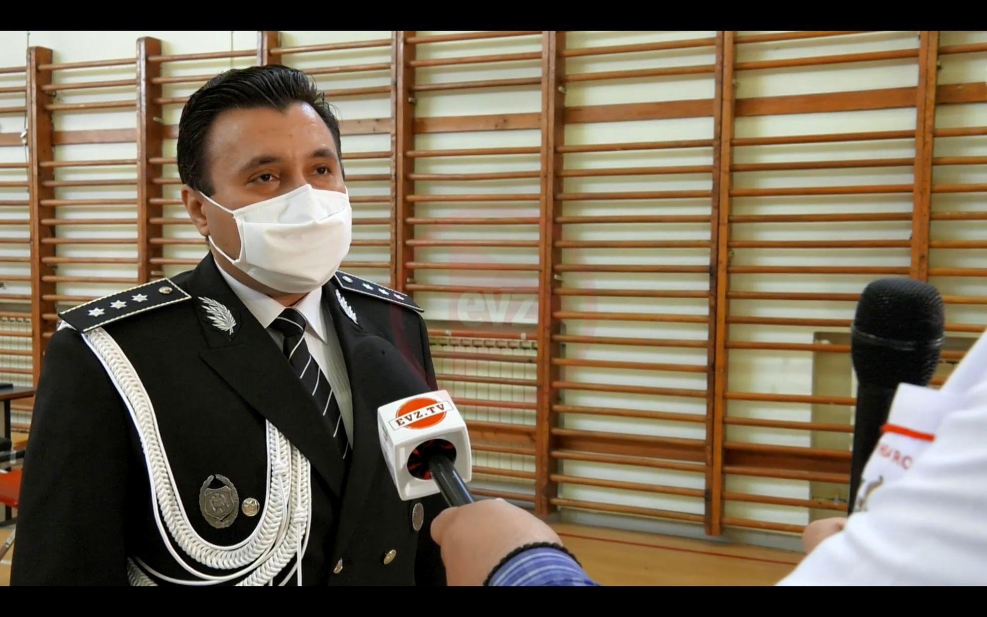 <em>David Ungureanu, rectorul Academiei de Poliție, la un eveniment de donare de sânge organizat în mai 2021 de Patriarhia Română. FOTO: </em><a target="_blank" href="https://evz.ro/video-campanie-de-donare-de-sange-la-academia-de-politie-bucuresti-daca-vom-astepta-mereu-ca-altcineva-sa-doneze-sange-acel-cineva-nu-va-veni-niciodata.html"><em>captură ecran evz.ro</em></a>