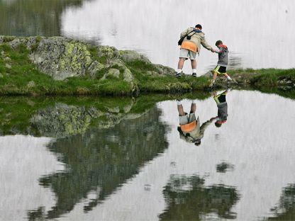 Cinci motive pentru care părinţii nu au încredere în "contul tuturor copiilor"