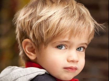 "Geniul de 5 ani din Cluj" e luat dintr-o colecție de frizuri pentru copii