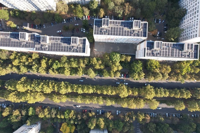 Un bloc format din mai multe scări din Sectorul 3 al Capitalei urmează să devin prosumator. Foto: Ioana Podaru, președinta asociației de proprietari